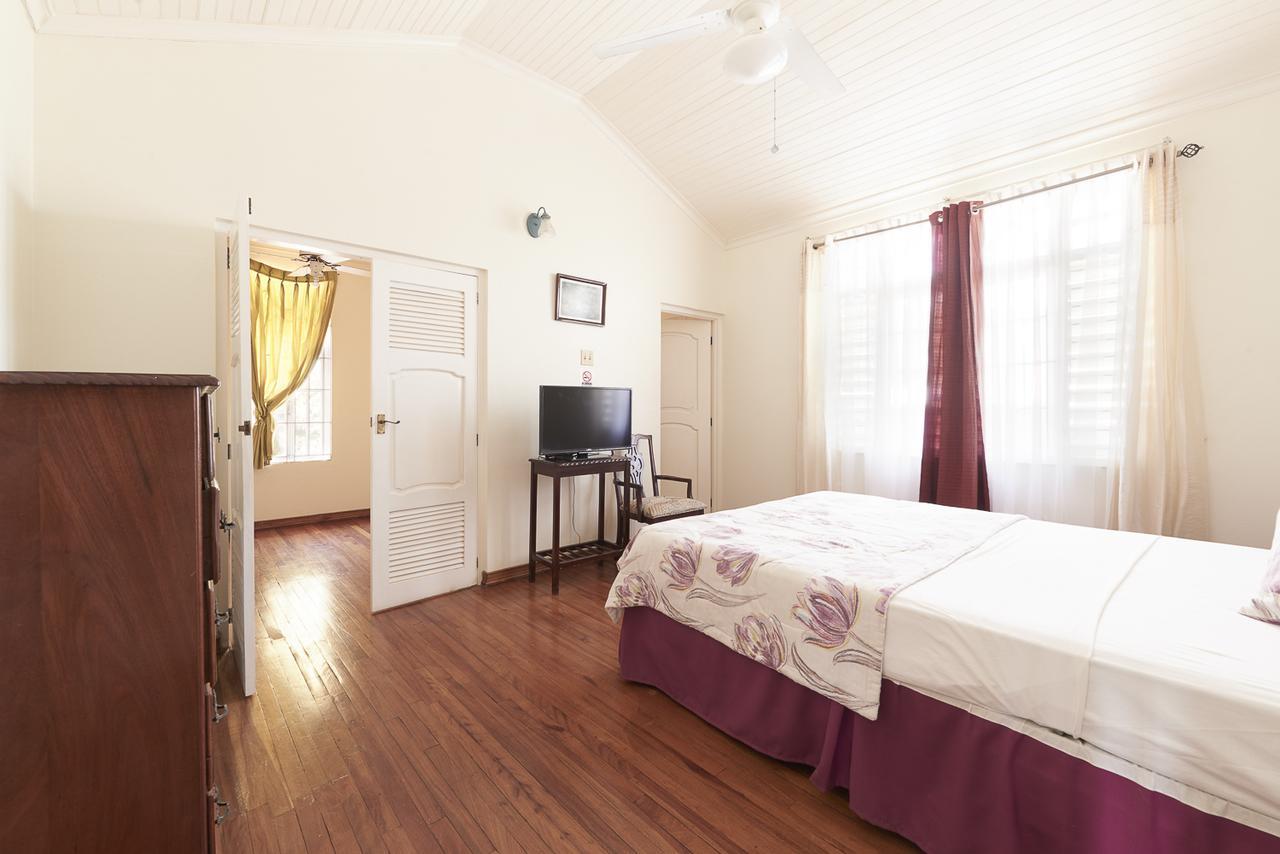 City View Hotel คิงส์ตัน ภายนอก รูปภาพ